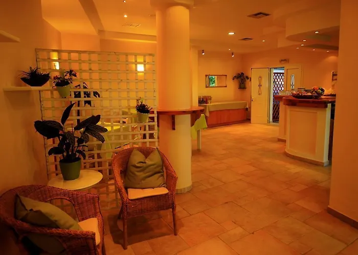Toni's Aparthotel 3*