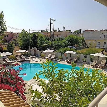 Apartahotel Toni's 3*