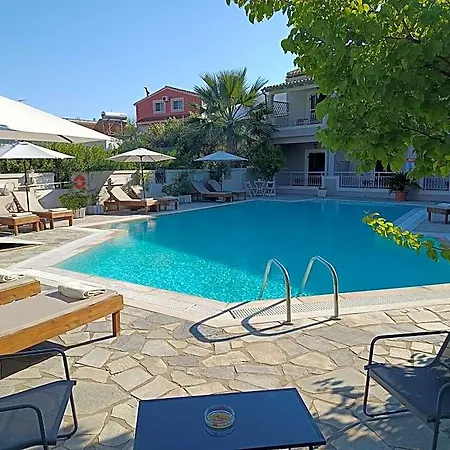 Toni´s Lejlighedshotel Kávos