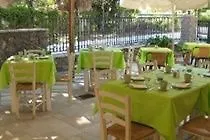 Toni's Aparthotel