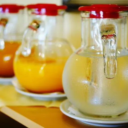 Hotel apartamentowy Toni's 3*